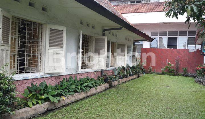 VILLA MODEL BELANDA DAN TERAWAT DI JL KELUT TRETES PASURUAN 1