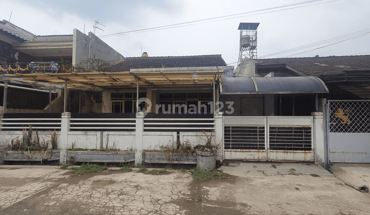 Rumah dijual cepat lokasi stategis di Kopo Permai, Bandung 1