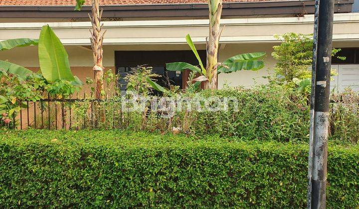 RUMAH ASRI DENGAN LOKASI STRATEGIS 2