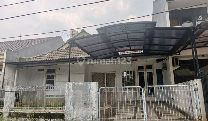 Rumah Butuh Renovasi Sertifikat Hak Milik di BSD, Tangerang 1