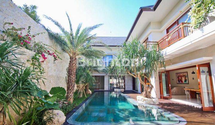 VILLA FREEHOLD DI LINGKUNGAN ELIT EXPATRIAT UMALAS, BALI 1