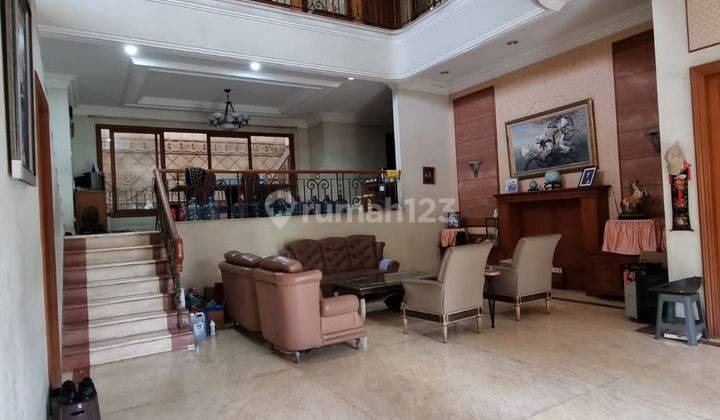 Dijual Rumah Hook Mewah 3 Lantai Di komplek Sunter, Jakarta 1