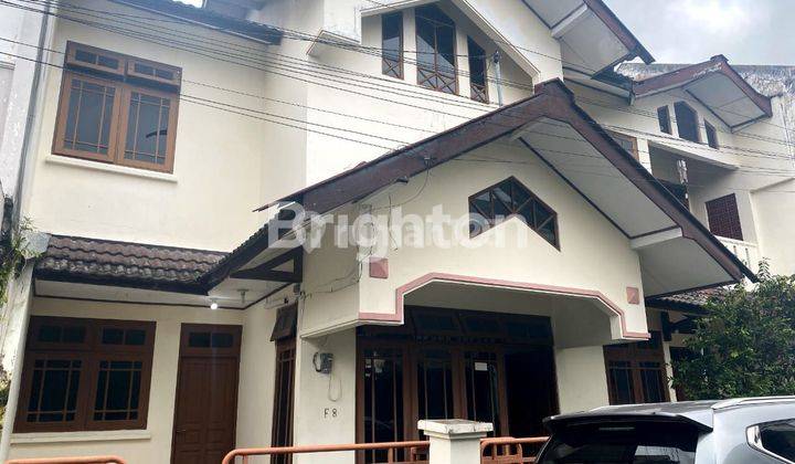 RUMAH BESAR DUA LANTAI Di Perum Nasionalis  KARANGWARU YOGYAKARTA 1