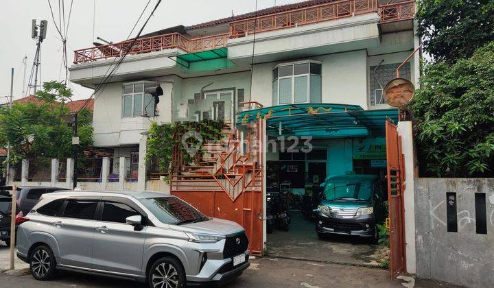 Rumah murah 3 Lantai Semi Furnish Di Swadaya 1