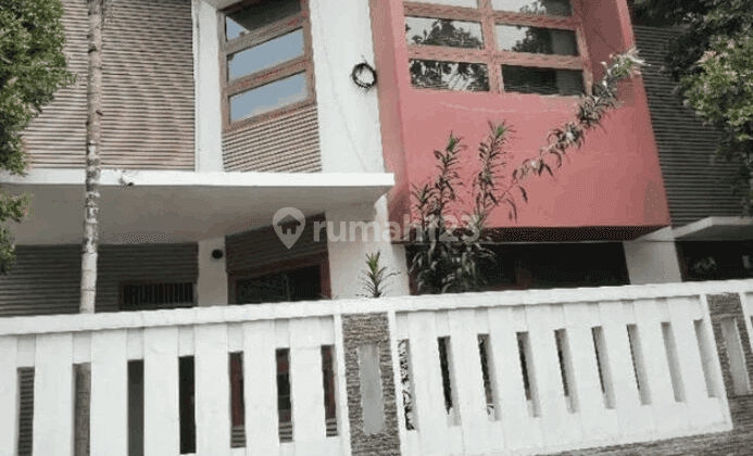 Rumah Di Semi Furnished Cawang Jakarta Timur 1