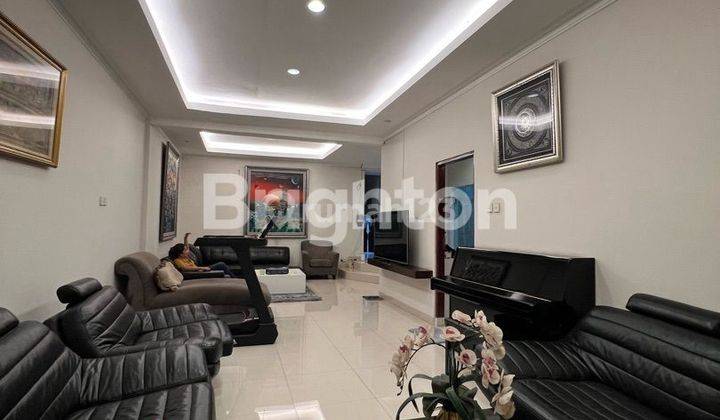 RUMAH MEWAH 2 LANTAI DI BUMI MUTIARA FULL GRANIT 2