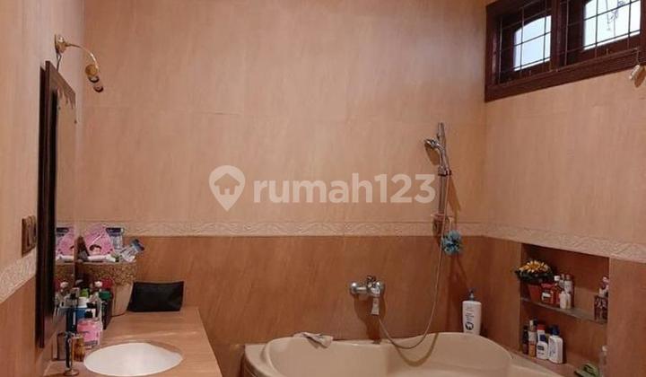 5 Bedrooms House in Bintaro, South Jakarta, Jakarta Capital Region 2