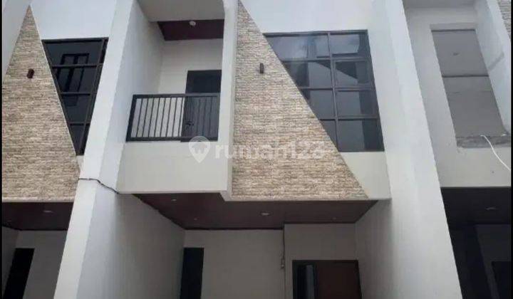 Rrumah Baru 3,5 Lantai Rooftop Di Utan Kayu Jakarta Timur 1