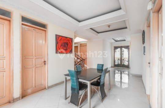 RUMAH KOST DI ANGGREK LOKA BOULEVARD RESIDENCE - BSD City. 2