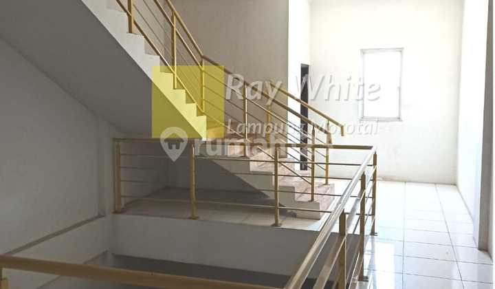 Ruko 3 Lantai Pujasera ad 2