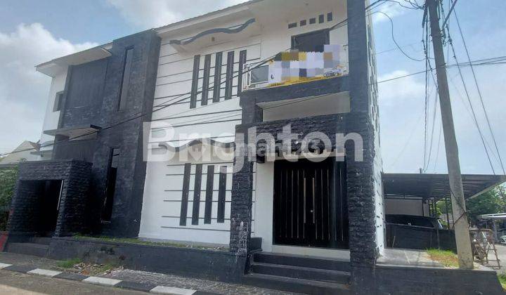 RUMAH BESAR 3 LANTAI COCOK UNTUK MESS/KANTOR  DIPERUMAHAN WIKA BALIKPAPAN