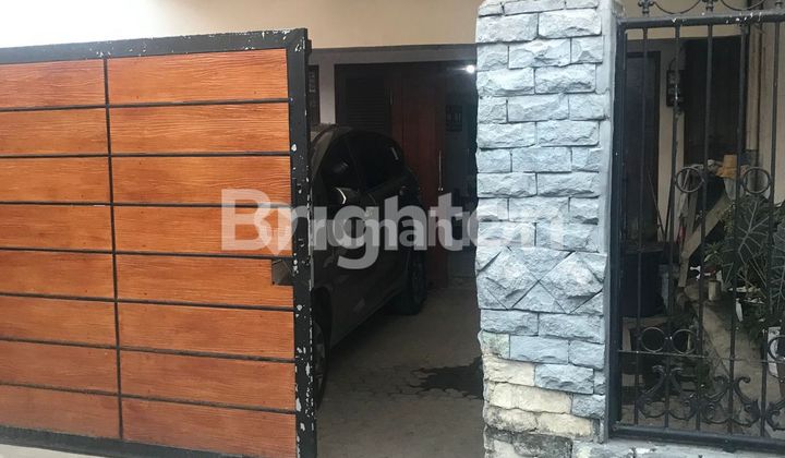 RUMAH NYAMAN DAN STRATEGIS DEKAT DENGAN STASIUN