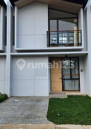 Rumah Minimalis New di Lippo Karawaci Cendana Marqwest 1