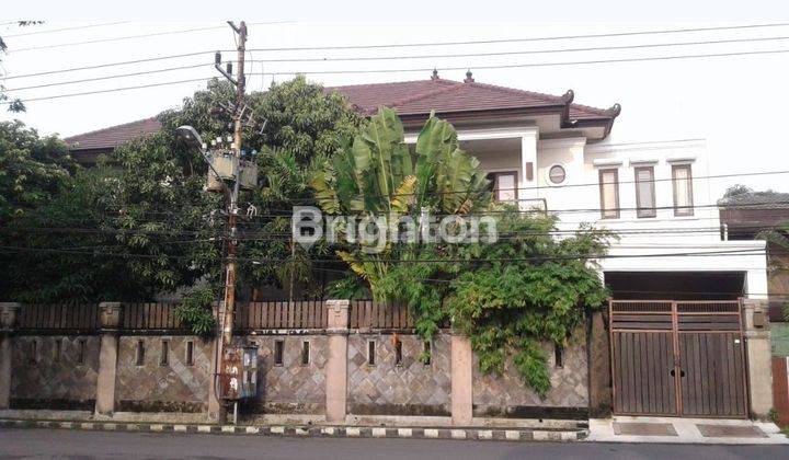 Rumah 2lantai Hook nuansa Jepara 1