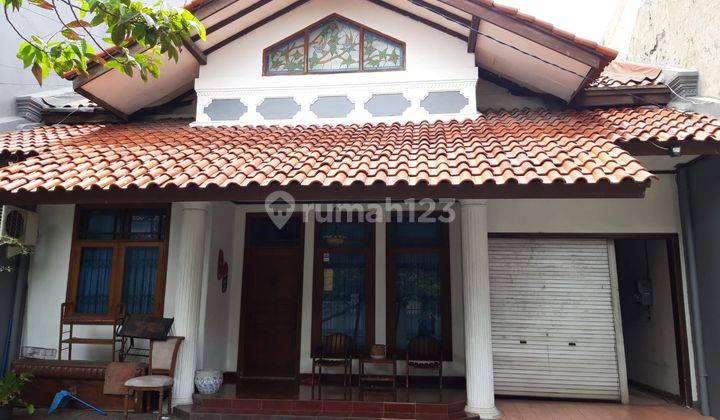 Rumah di pinggir jl raya, area Tebet Jakarta Selatan 1