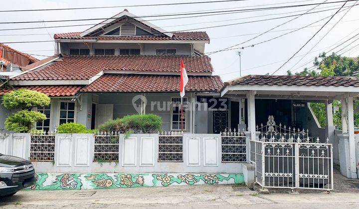 Rumah 2 Lantai 5 Kamar, 7 Menit ke Stasiun Depok Baru Harga Nego Siap KPR J16856 1