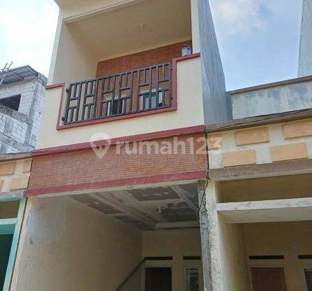 Rumah Pulomas 2 Lantai Strategis Murah Dibawah 1M 2