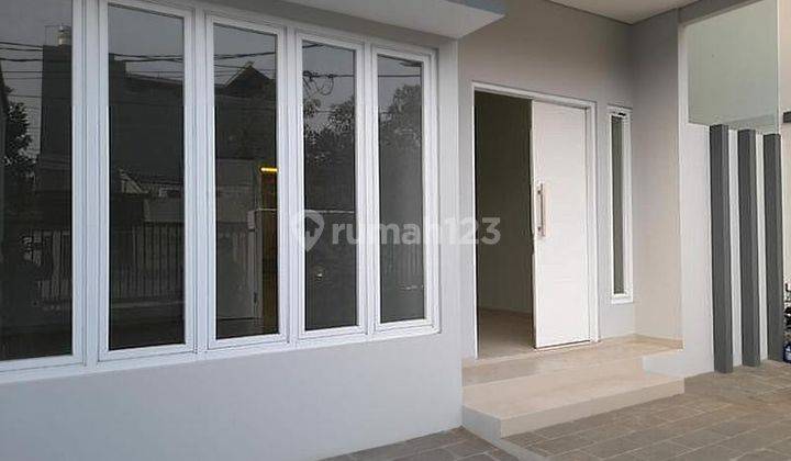 Rumah Pulomas Baru Siap Huni Strategis Akses 2