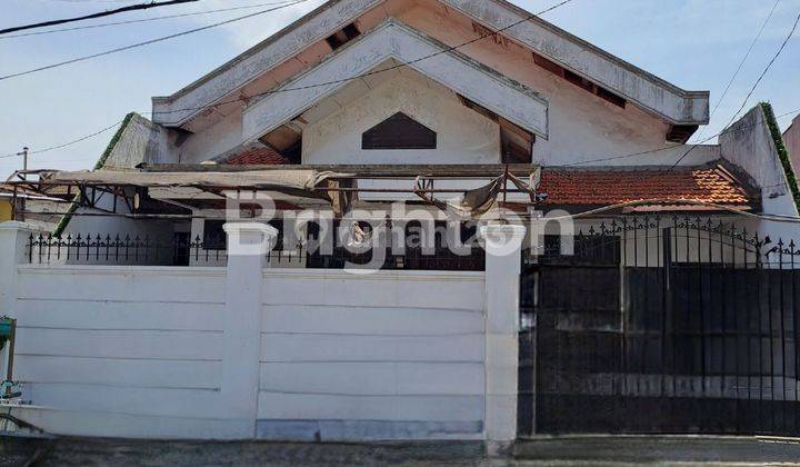 RUMAH 1,5 LANTAI, SIAP HUNI, LOKASI STRATEGIS BISA UNTUK USAHA DAN TEMPAT TINGGAL. SELANGKAH KE NGAGLIK TAMBAK SARI KAPAS KRAMPUNG PASAR ATOM ITC MEGA GROSIR