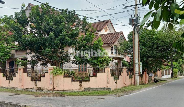 RUMAH LUAS 2 LANTAI DI SEI BAHOROK MEDAN BARU SUMATERA UTARA 1