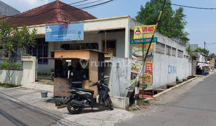 DI  RUMAH HOOK DIBANGUN DENGAN FENG SHUI 2