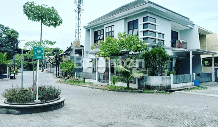 Rumah HOOK Minimalis area Pagesangan dekat Masjid Agung 1