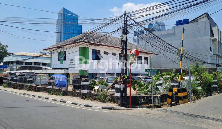 MURAH RUMAH 2 LANTAI EX KANTOR DENGAN PARKIR LUAS DI MAMPANG PRAPATAN HARGA DI BAWAH NJOP TEGAL PARANG JAKARTA SELATAN 1