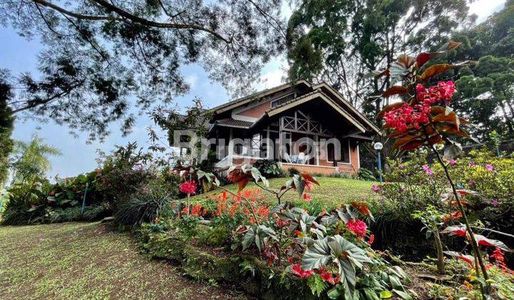 VILLA ASRI DEKAT DENGAN TAMAN SAFARI 1