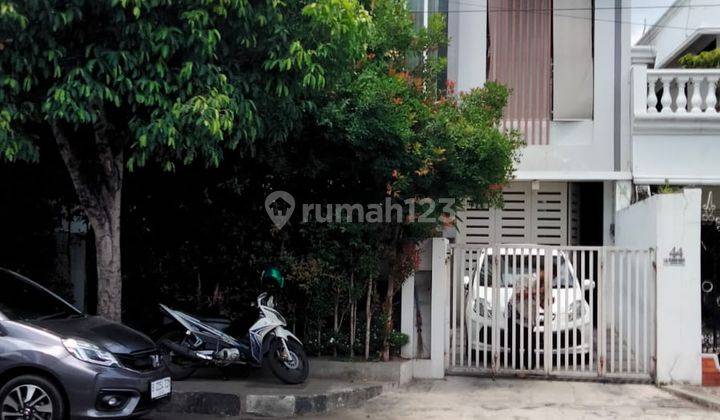 Rumah Mewah 3 Lantai Lokasi Strategis Dekat Tugu Yogyakarta 2