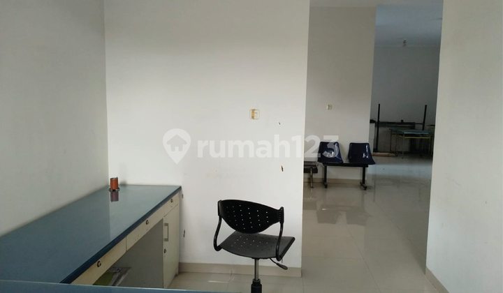 Two-Story House Mekar Molek