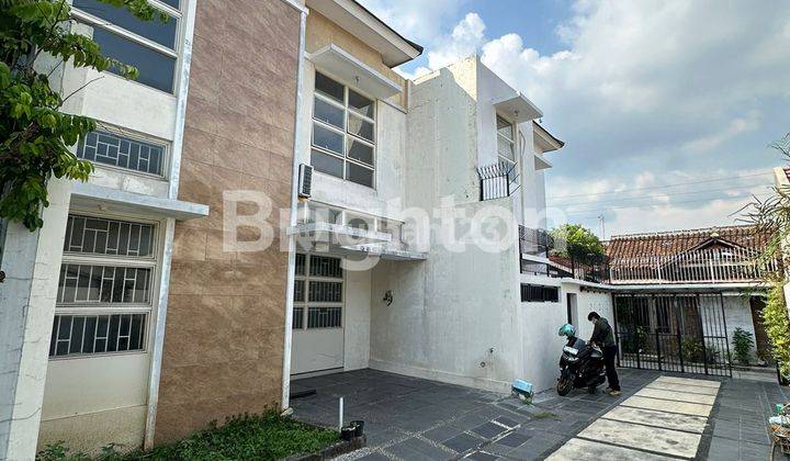 RUMAH 2 LANTAI MINIMALIS MODERN, MINIM RENOV DEKAT SOLO BALAPAN 1