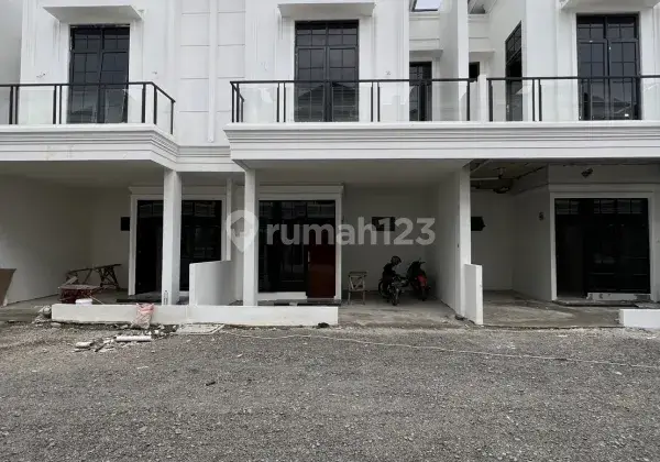 DIJUAL VILLA DALAM KOMPLEK DEKAT INTI KOTA 1