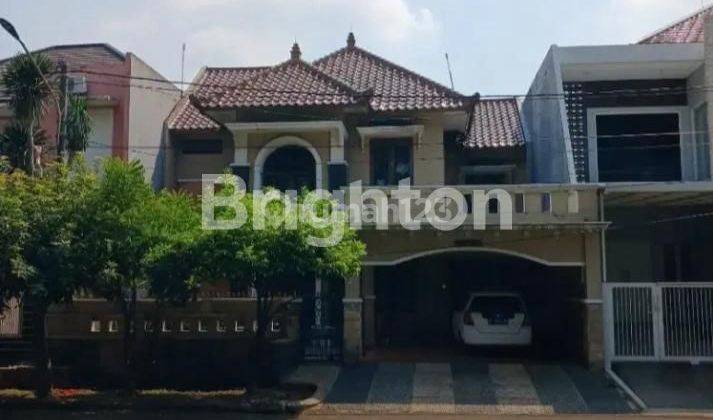 Rumah 2 lantai di kemang pratama, aman dan nyaman 1