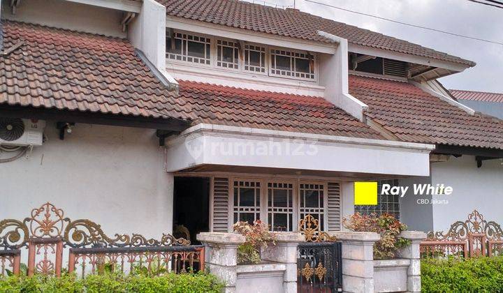 Rumah Hook Samping Jalan di Pondok Aren, Tangerang Selatan 1