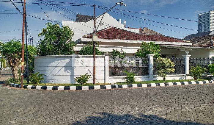 RUMAH HOOK DAN TERAWAT DI JL MANYAR KERTOADI SURABAYA 1