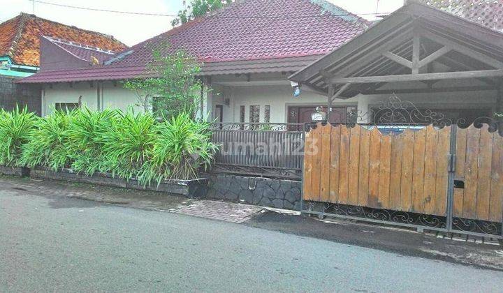 Rumah Tinggal Bisa Untuk Usaha Strategis Di Pisangan 1