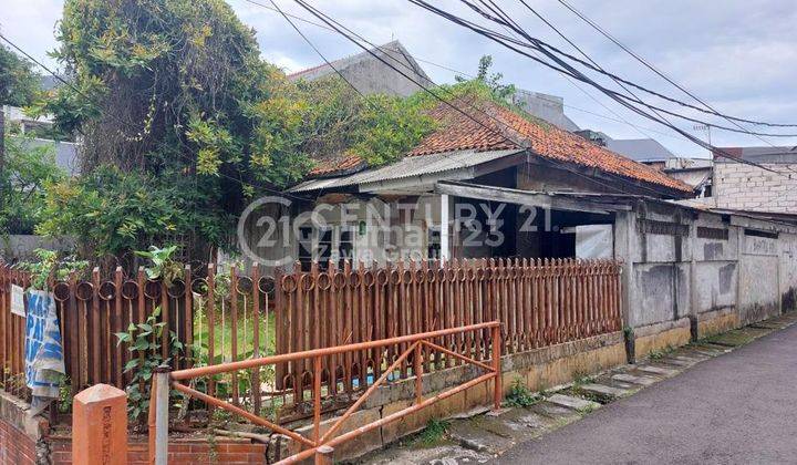 Rumah Tua Hitung Tanah Hadap Utara Di Grogol Jakarta Barat 1