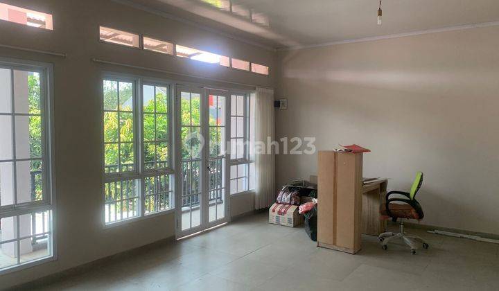 ruang tamu rumah siap huni & strategis