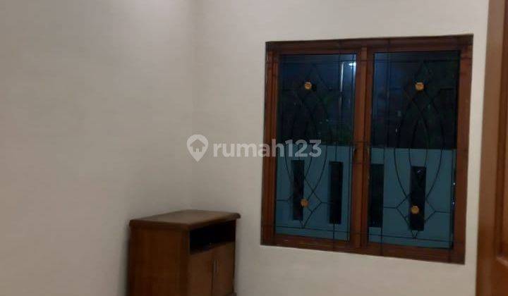 Di  Rumah Cakep 2 Lantai Di Bulevar Hijau Bekasi Kota 2