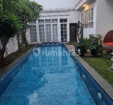 Rumah Mewah Di Kawasan Elite Ancol Dengan Kolam Renang Pribadi 1