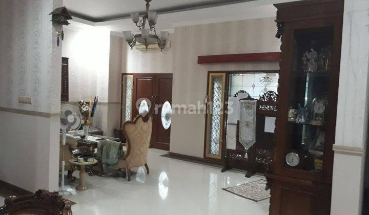 Rumah 2 Lantai Semi Klasik Di Karawaci Tangerang Lokasi Strategis 2