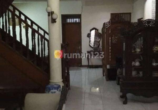 RUMAH 2.5 Lantai siap huni lingkungan nyaman di Grogol Jakarta Barat 2