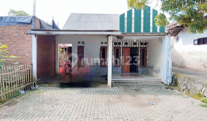 CEPAT RUMAH 1 LANTAI DENGAN LAHAN LUAS LOKASI SANGAT STARTEGIS
