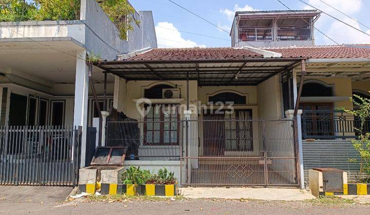 Rumah Cantik Di TKI 3 Dalam Cluster 1