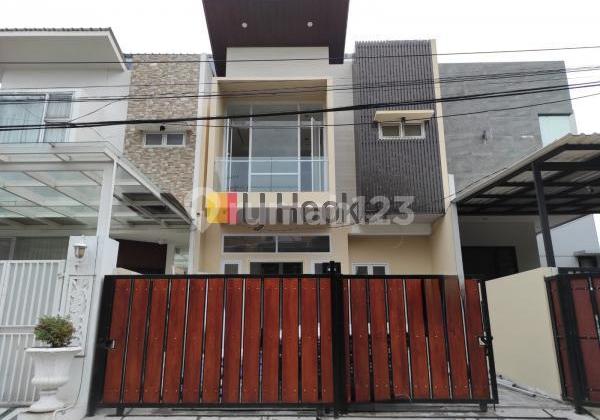Rumah Brand New 2 Lantai di Kompleks Imperial Gading Jalan Utama.