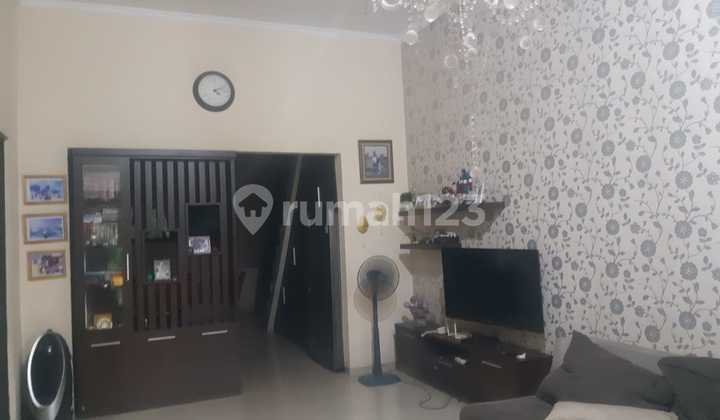 Jual cepat Rumah 1.5 lantai Kota Legenda Wisata 