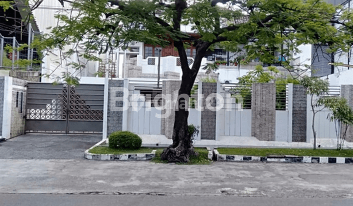 ISTIMEWA RUMAH KOMERSIAL PUSAT KOTA SURABAYA, 3 MENIT KE TUNJUNGAN PLAZA 1