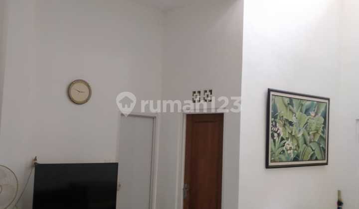 CEPAT RUMAH 2 LANTAI CANTIK & BAGUS MODERN HARGA TERJANGKAU 2