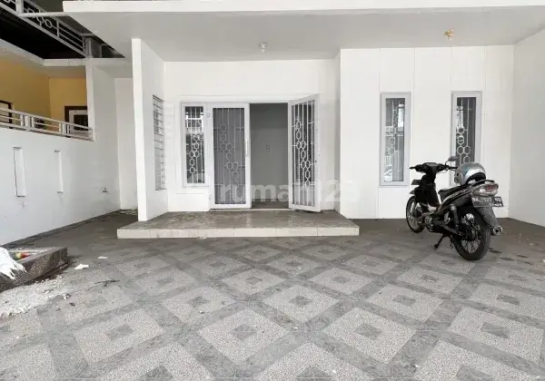 Dijual Rumah di Medan dalam komplek J City ukuran 8 meter 2