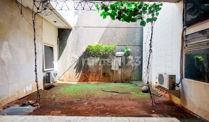 Rumah di Lokasi Strategis Ditengah Kota Kebayoran Baru 2